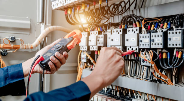 Best Circuit Breaker Repair  in Willimantic, CT